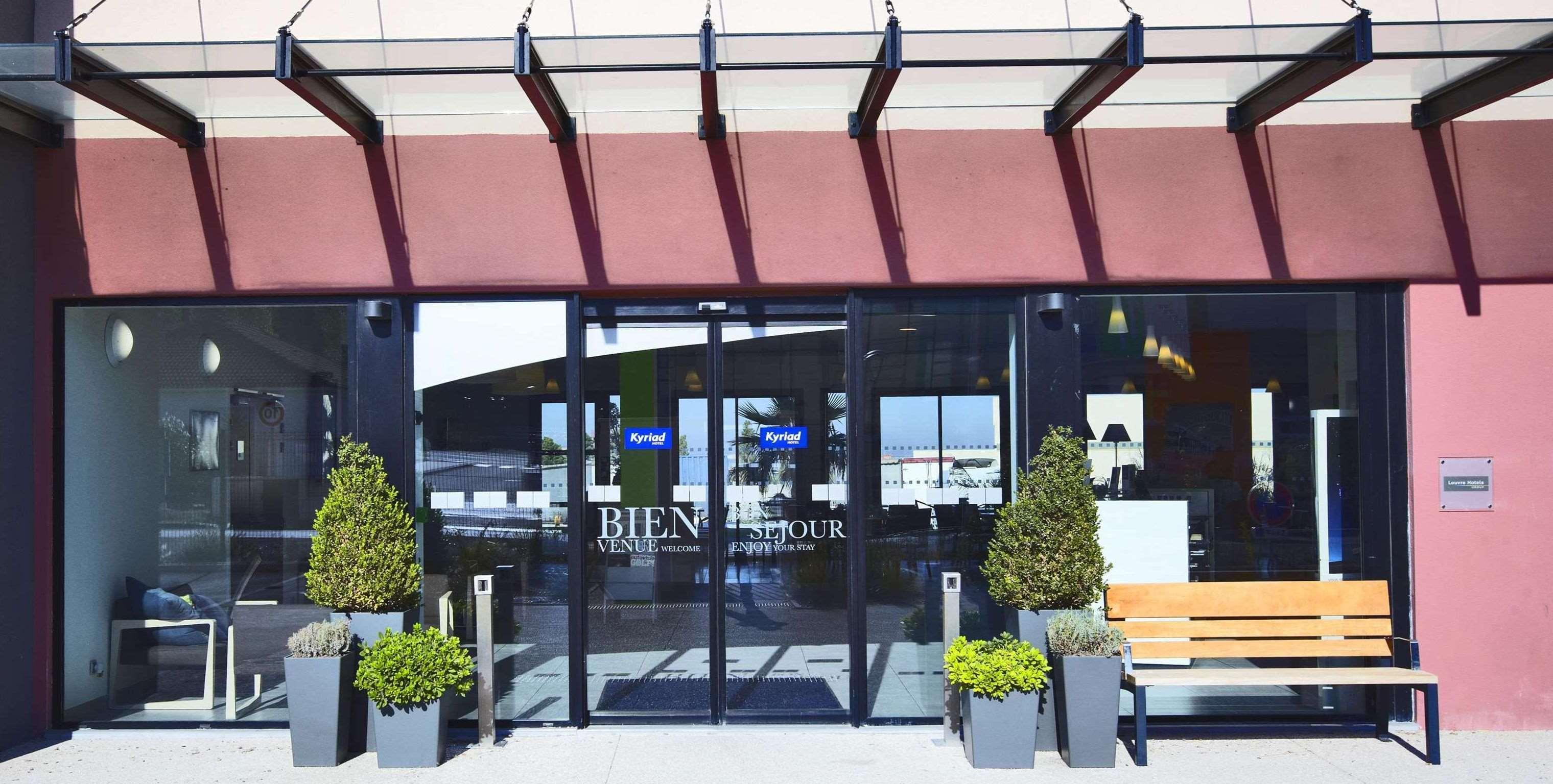 Holiday Inn Express - Marseille Airport, An Ihg Hotel Vitrolles  Ngoại thất bức ảnh