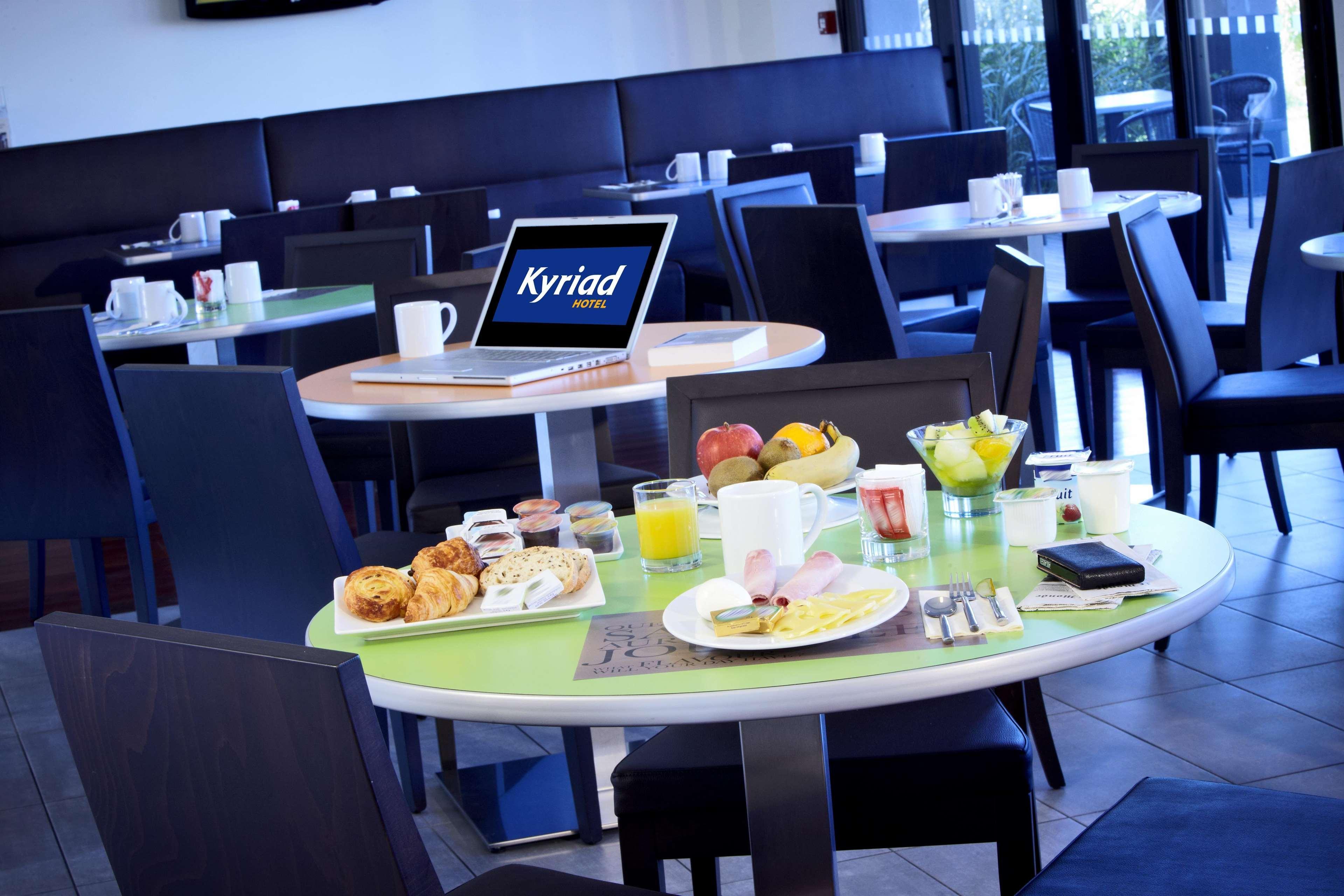 Holiday Inn Express - Marseille Airport, An Ihg Hotel Vitrolles  Ngoại thất bức ảnh