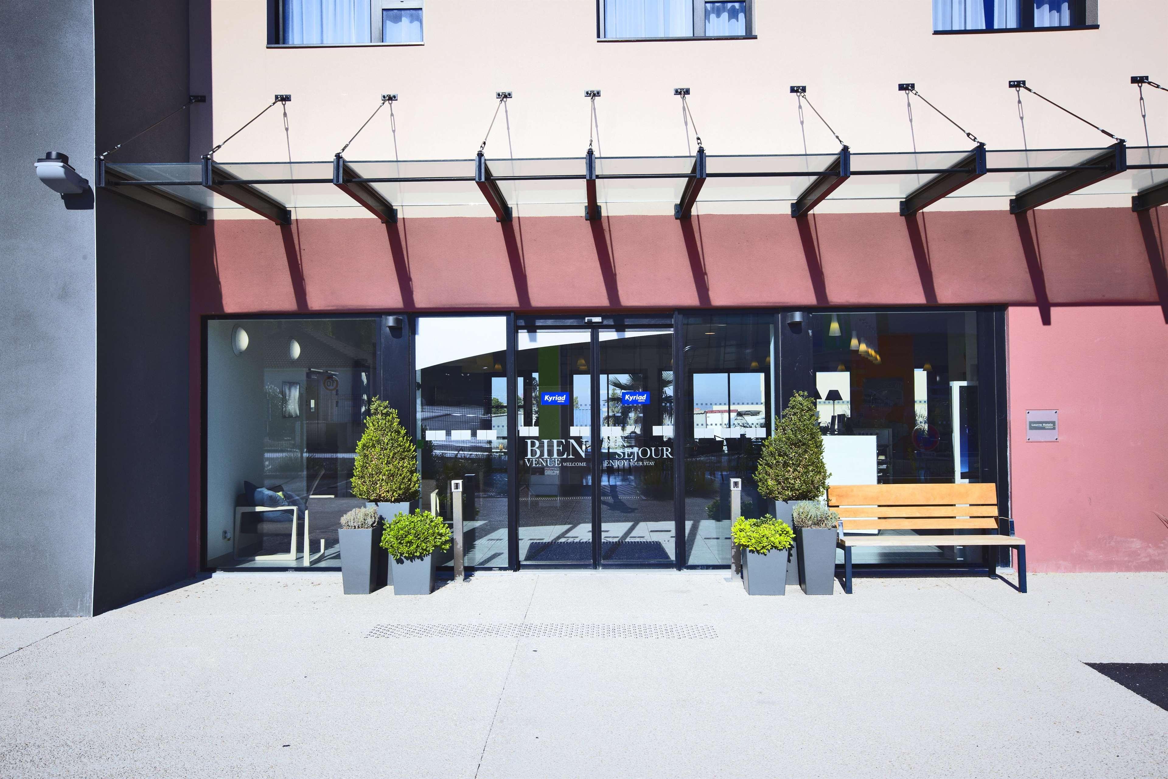 Holiday Inn Express - Marseille Airport, An Ihg Hotel Vitrolles  Ngoại thất bức ảnh