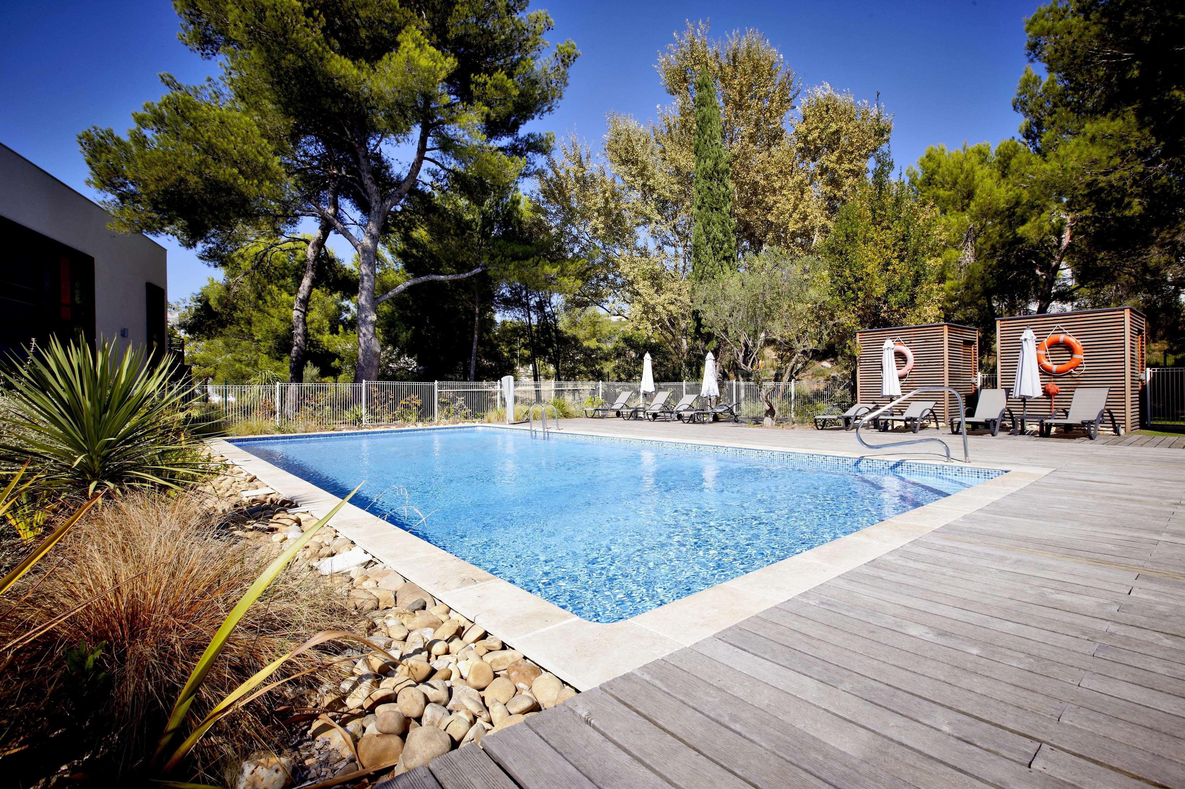 Holiday Inn Express - Marseille Airport, An Ihg Hotel Vitrolles  Ngoại thất bức ảnh