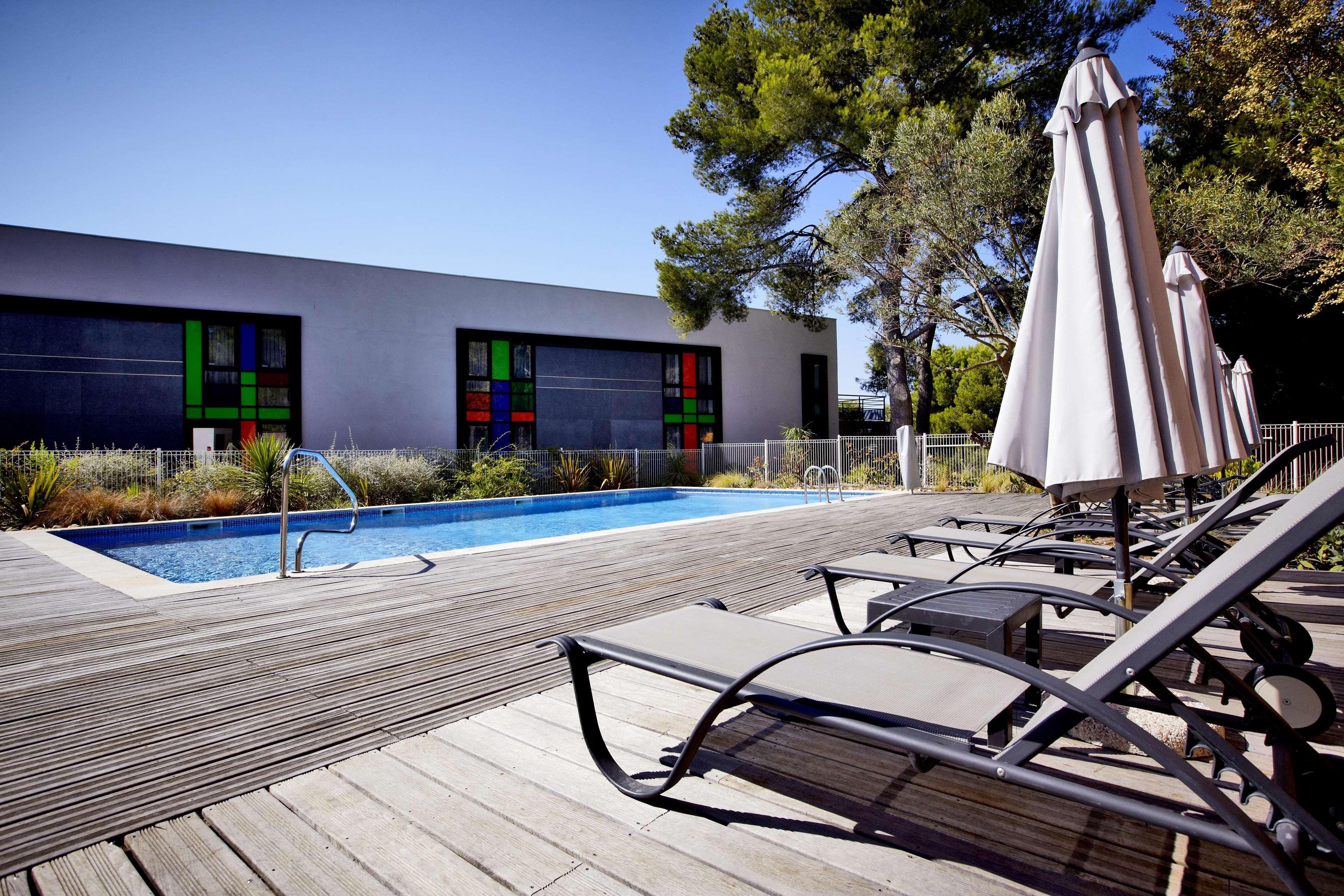 Holiday Inn Express - Marseille Airport, An Ihg Hotel Vitrolles  Ngoại thất bức ảnh